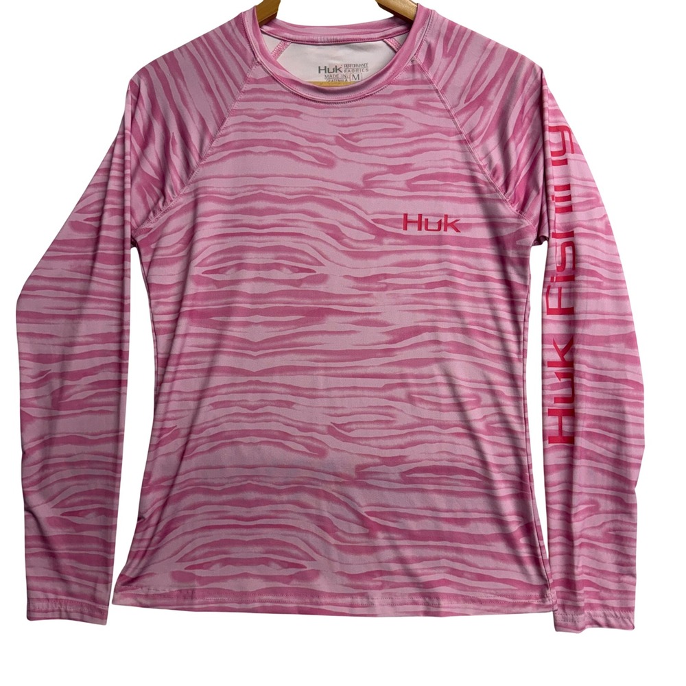 Huk Fishing Shirt Womens Medium Pink Camo Performance Fishing UPF Long Sleeve